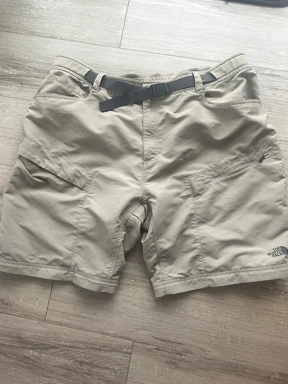 The Northface Men's Tan Cargo Shorts Sz XXL